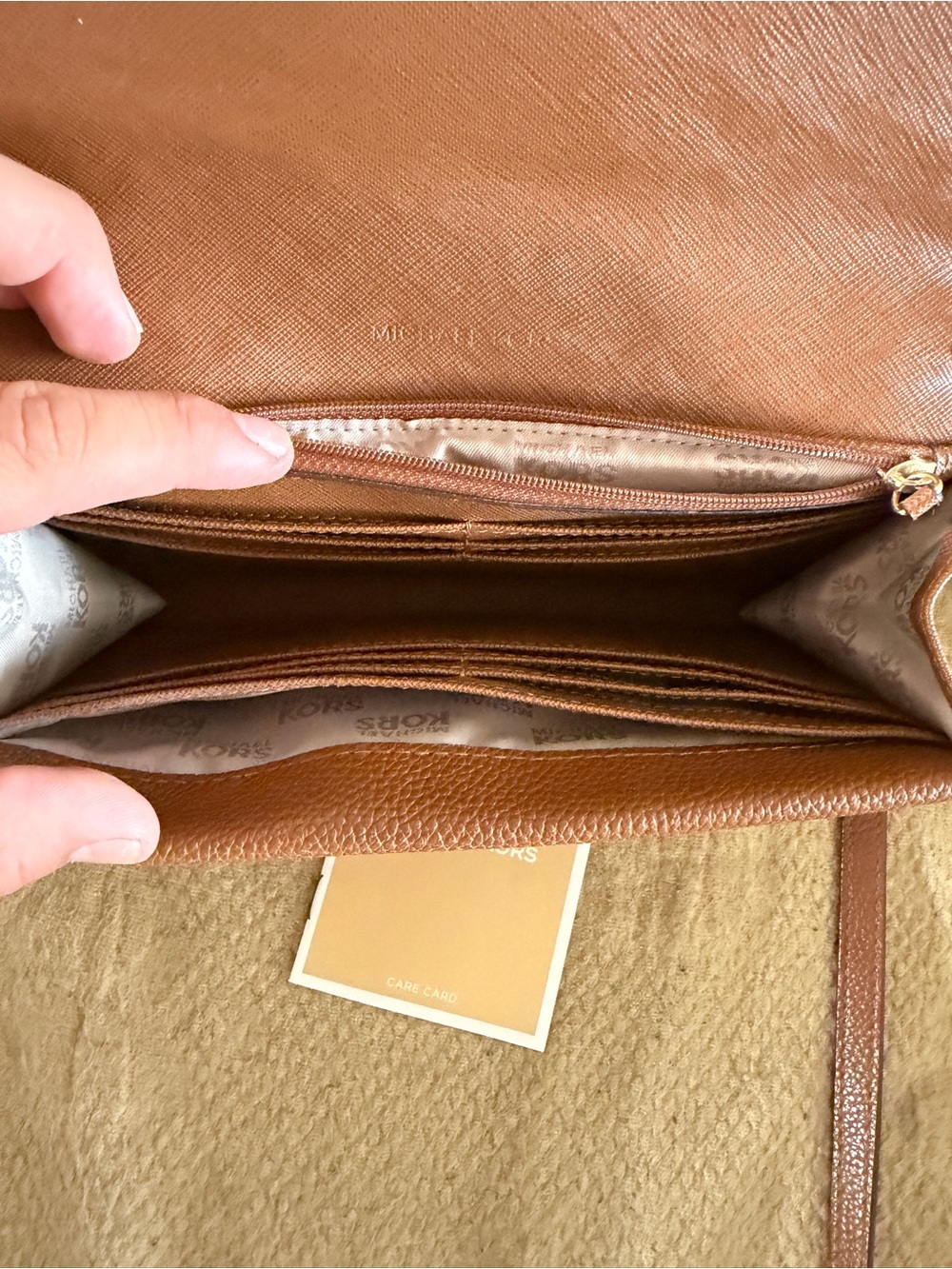 Michael Kors brown purse - Picture 5 of 6